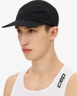 Czapka do biegania z daszkiem Pro Run Ultralight unisex czarna