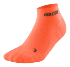 Damskie skarpety kompresyjne sportowe CEP Ultralight low-cut koralowe - nowa kolekcja