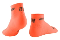 Damskie skarpety kompresyjne sportowe CEP Ultralight low-cut koralowe - nowa kolekcja