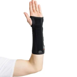 Długi stabilizator na nadgarstek z szyną i stabilizującą siateczką MSupport