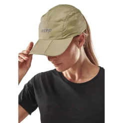 Sportowa czapka z daszkiem do biegania CEP unisex oliwkowa